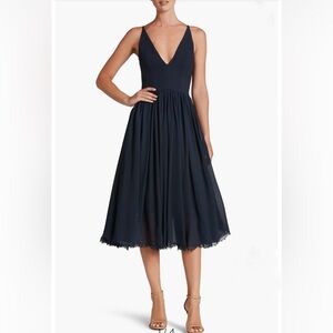 Dress the Population Alicia Mixed Media dress in‎ Midnight Navy NWT size Medium